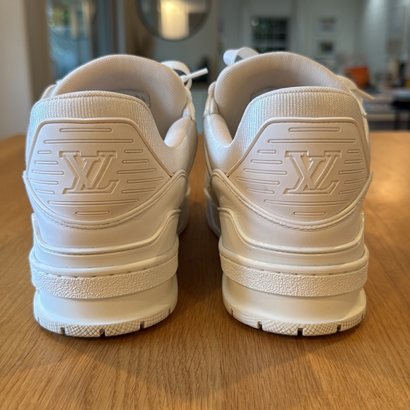 Louis Vuitton LV Trainer - LV Size 8.5 (Great Condition - Barely Used) - Picture 13 of 15